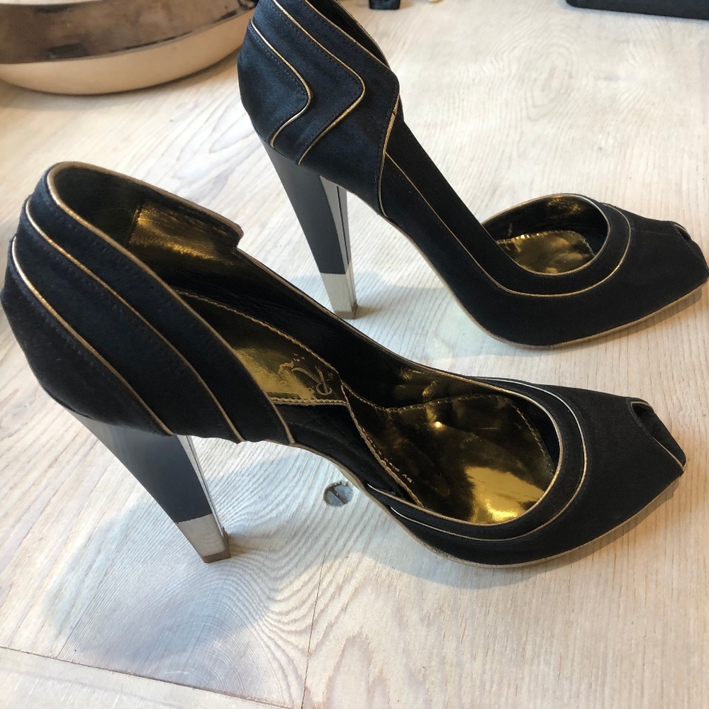 Rogue by Pied-a-Terre black + gold satin peep-toe